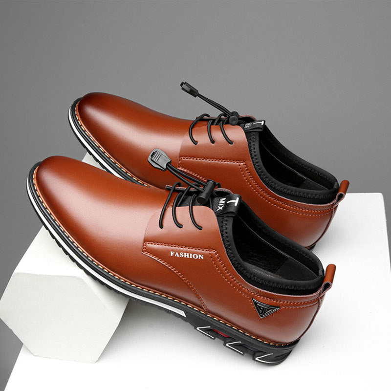 Zapatos de cuero de hombre de moda con punta redonda